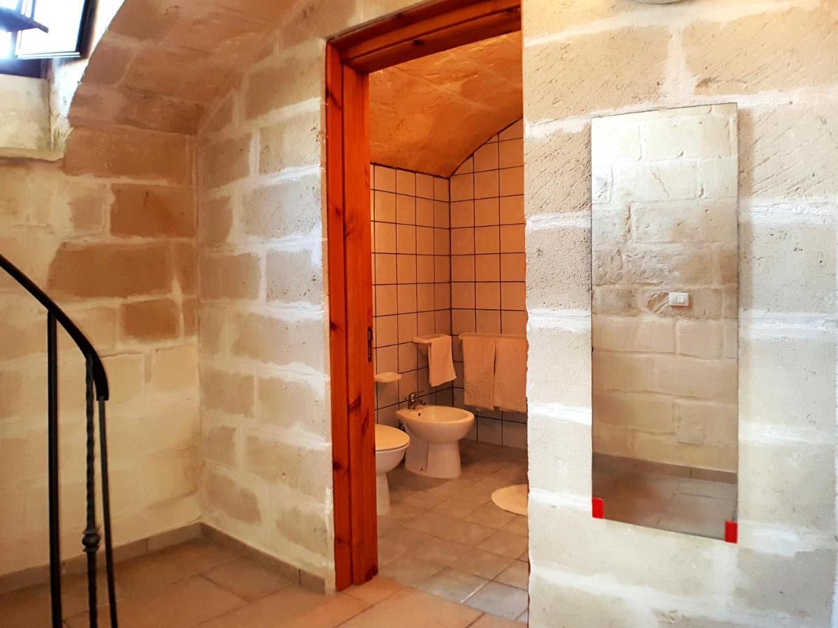Oikia Vacanze Uggiano La Chiesa Casa Dante Экстерьер фото