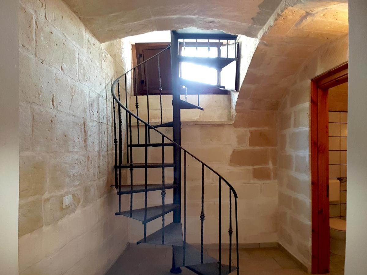 Oikia Vacanze Uggiano La Chiesa Casa Dante Экстерьер фото